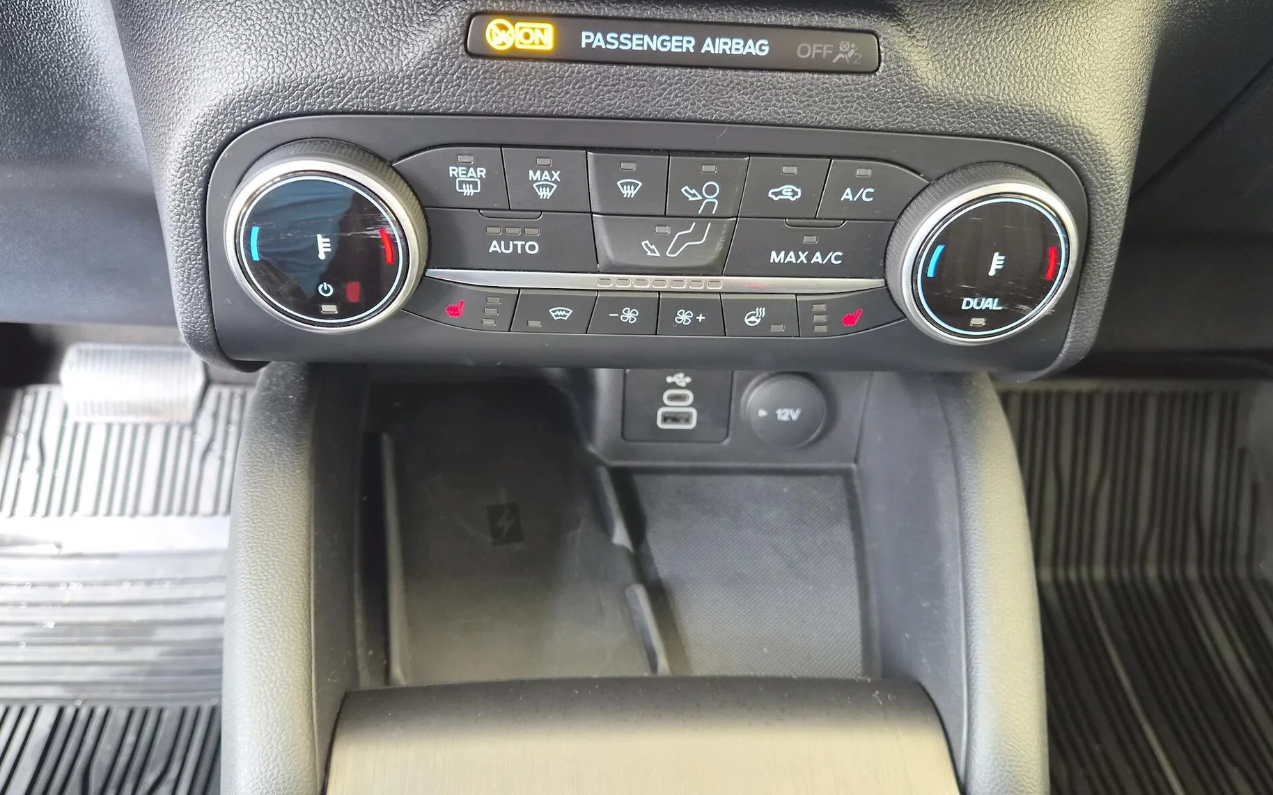 Zunanja slika - Ford Kuga - 2.5 Duratec PHEV Vignale AVT.-SLO-USNJE-HEAD-UP - 18