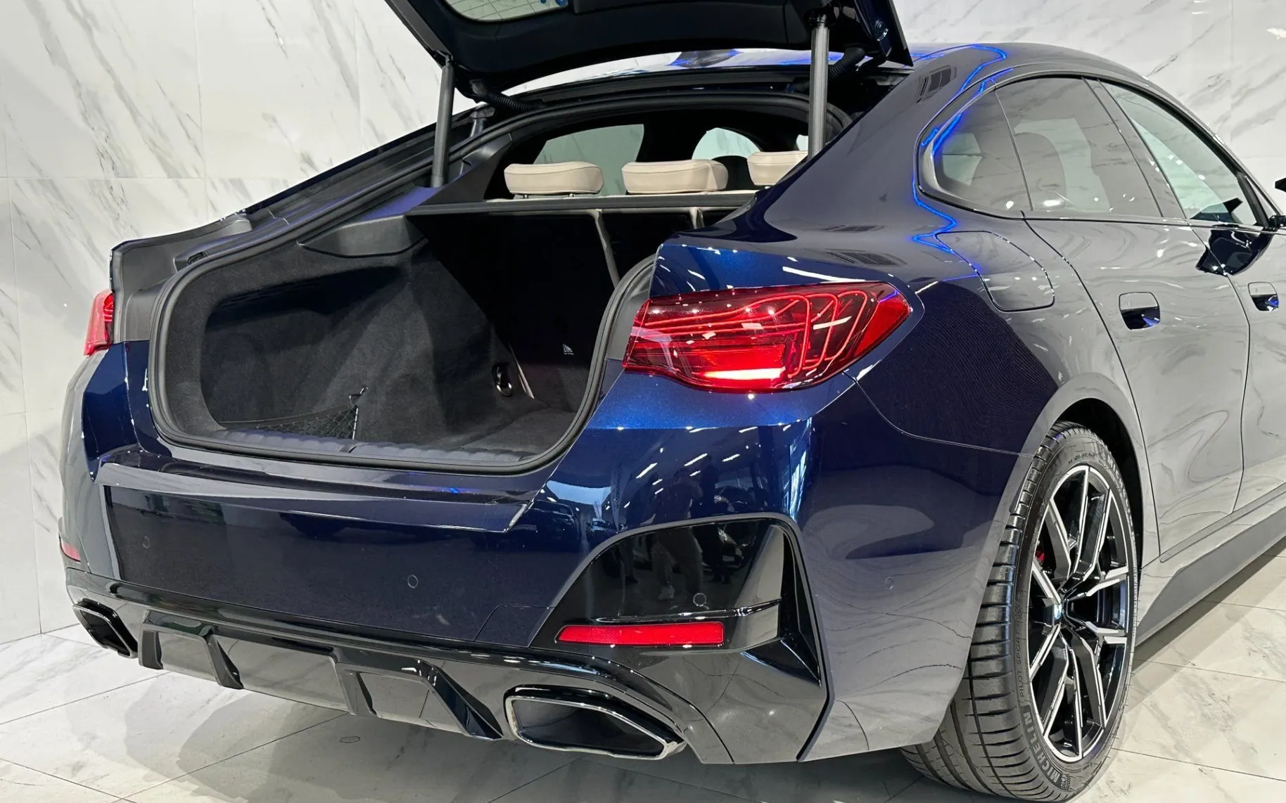 Notranja slika - BMW serija 4 Gran Coupe: - M440i xDrive |ACC|360K|HUD|Memory|HarmanK|R19| - 8