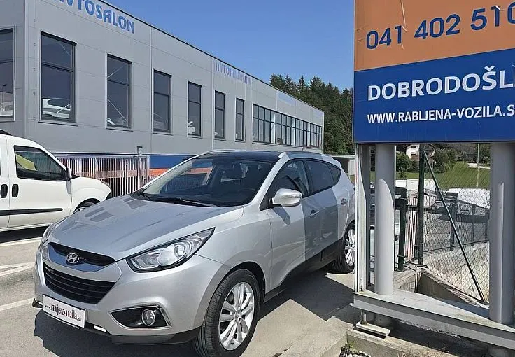 Zunanja slika - Hyundai ix35 - 2.0 CRDI Premium 4WD PANORAMA... - 1