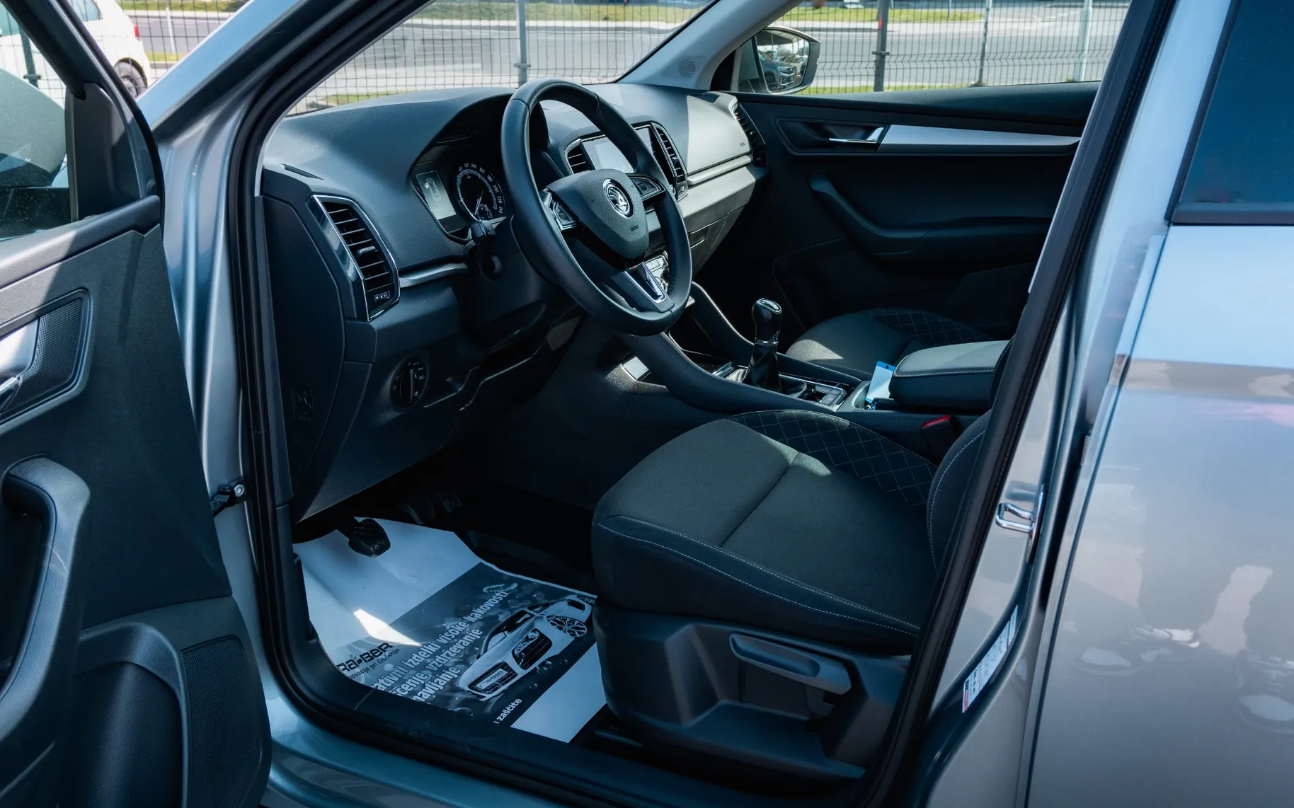 Zunanja slika - Škoda Karoq - 1,6 TDI AMBITION - 8