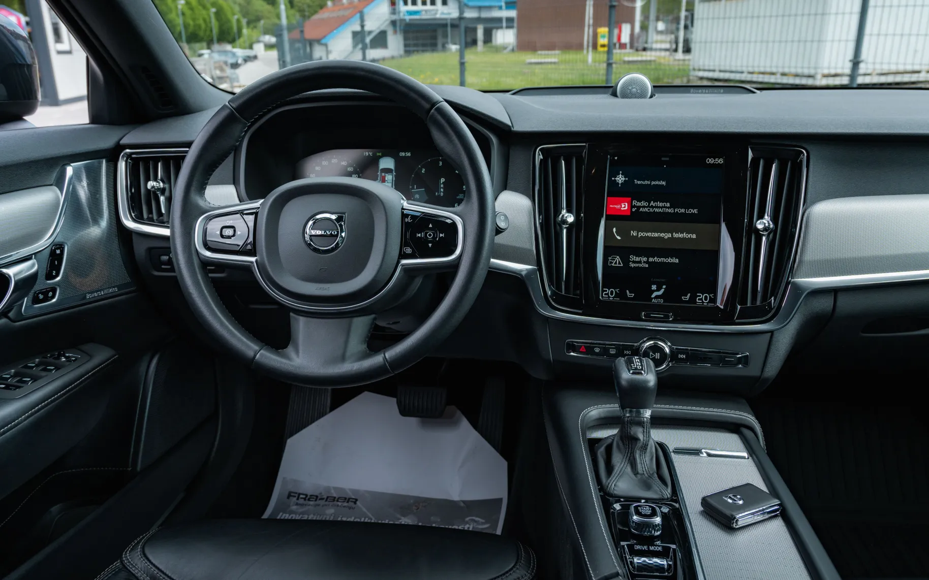 Notranja slika - Volvo V90 - Cross Country D4 AWD Pro Avt. - 10