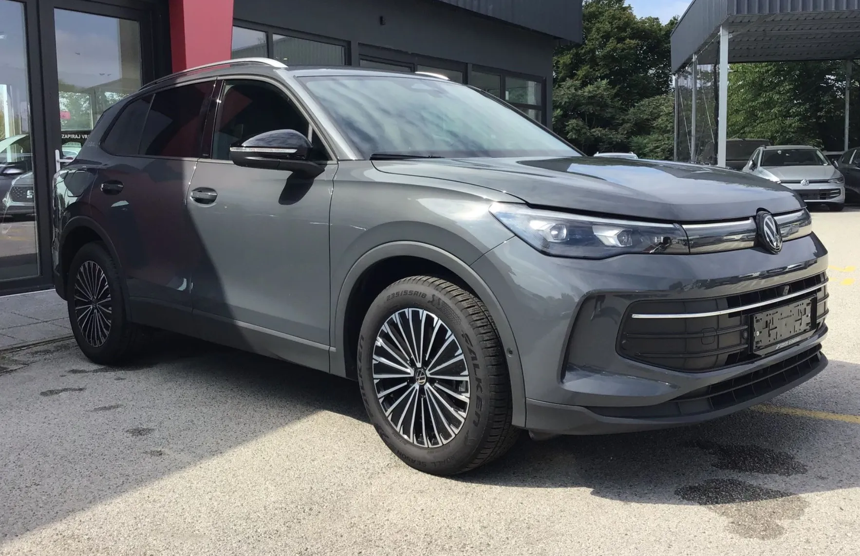 Zunanja slika - Volkswagen Tiguan - 2.0 TDI BMT Life DSG - 3