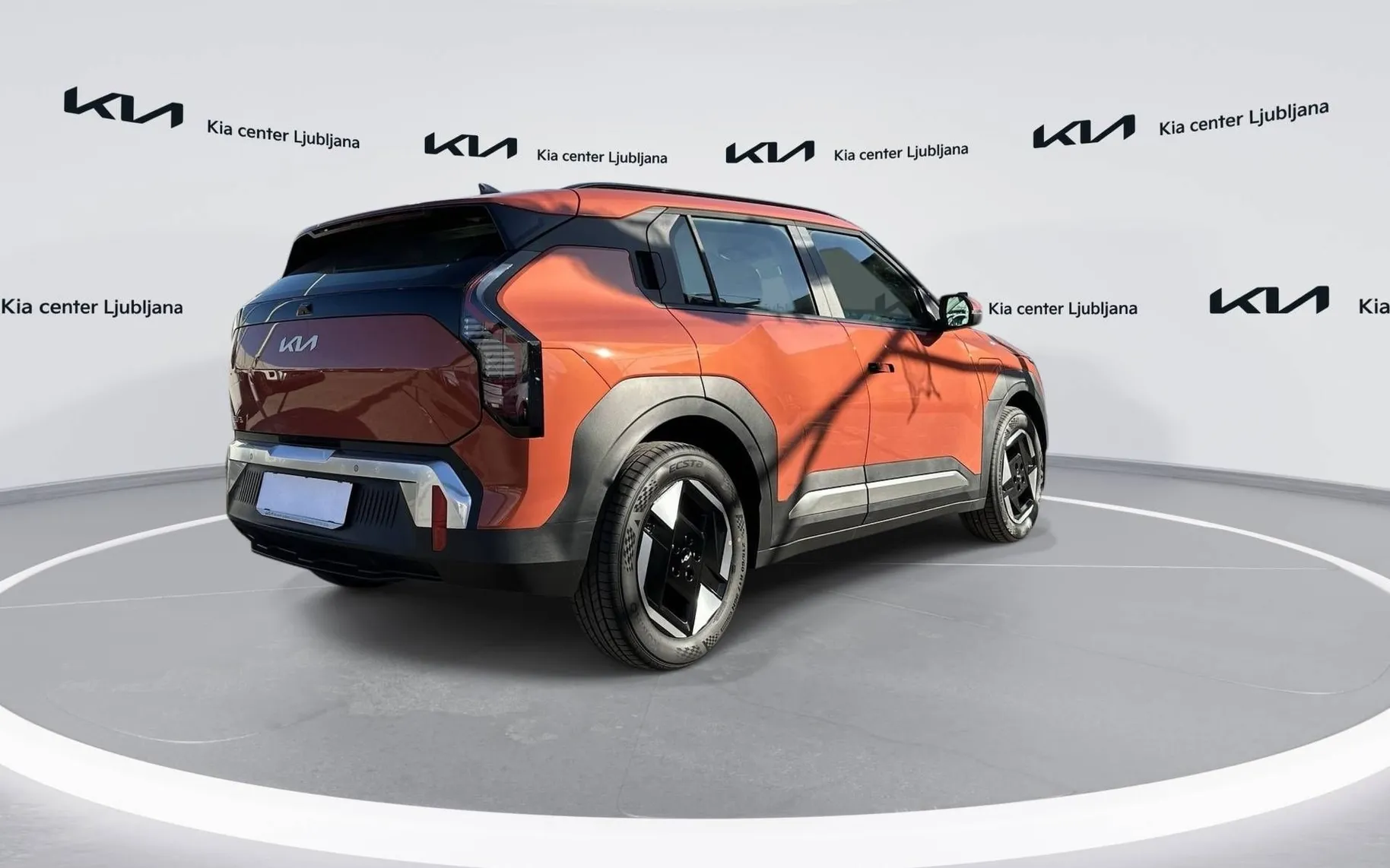 Zunanja slika - KIA EV3 - Star 58.3 kWh baterija - 5