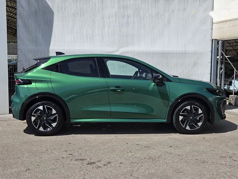 Zunanja slika - Renault Clio - 6 Techno TCE 115 + Zasilno rezervno kolo - 4