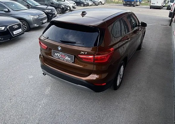 Zunanja slika - BMW X1 - serija :  xDrive18d Advantage LED SPORT NAVI PDC - 6
