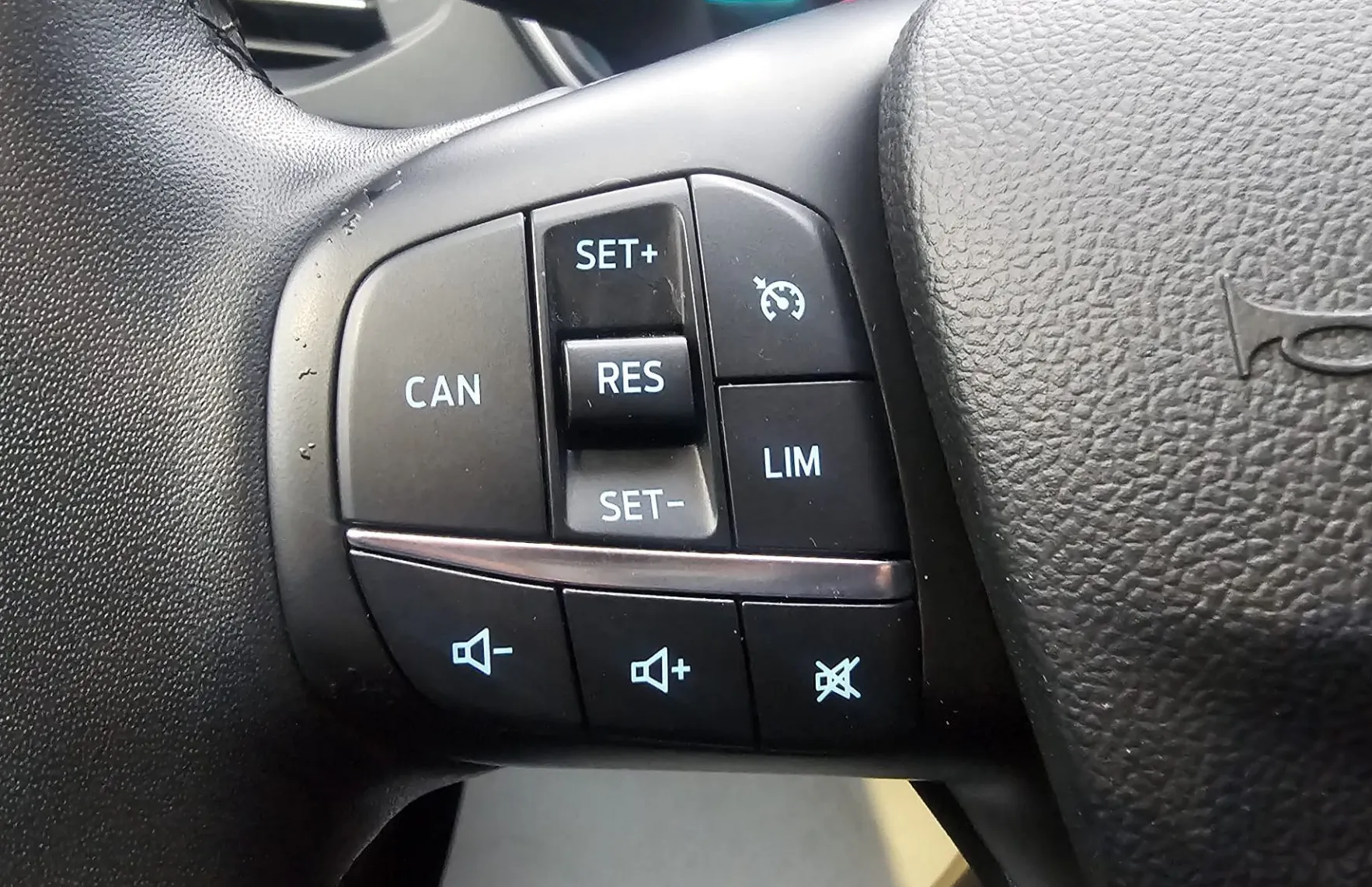 Zunanja slika - Ford Focus - Karavan 1.5 120|LED|AC|NAVI|ASSIS|Wirtual|ALU|BT - 14