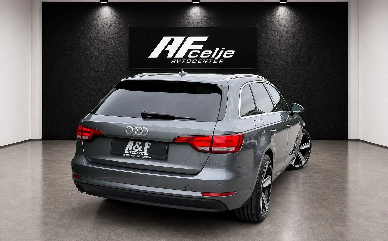 Zunanja slika - Audi A4 Avant - 2.0 TDI  Basis  S tronic - 5