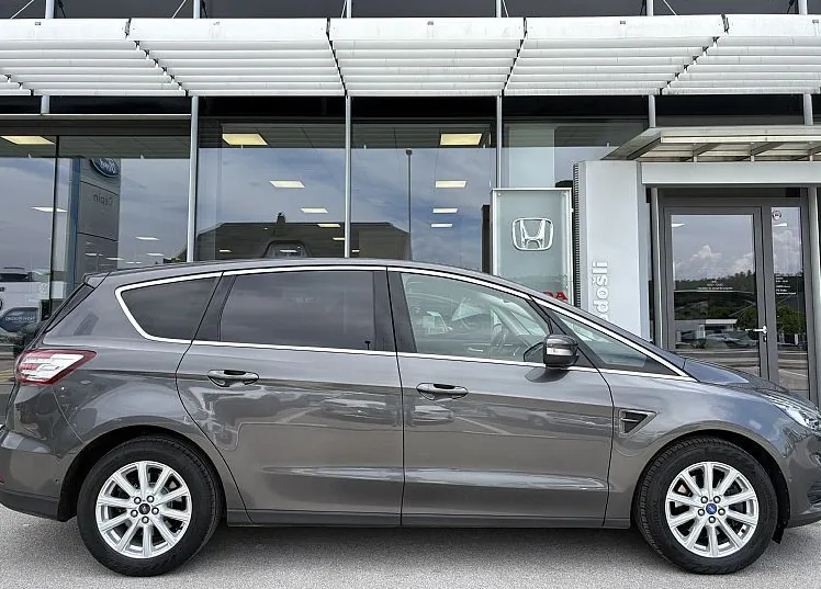 Zunanja slika - Ford S-MAX - 2.0 EcoBlue 140  FWD TITANIUM - AUTO - LED - NAVI - 4