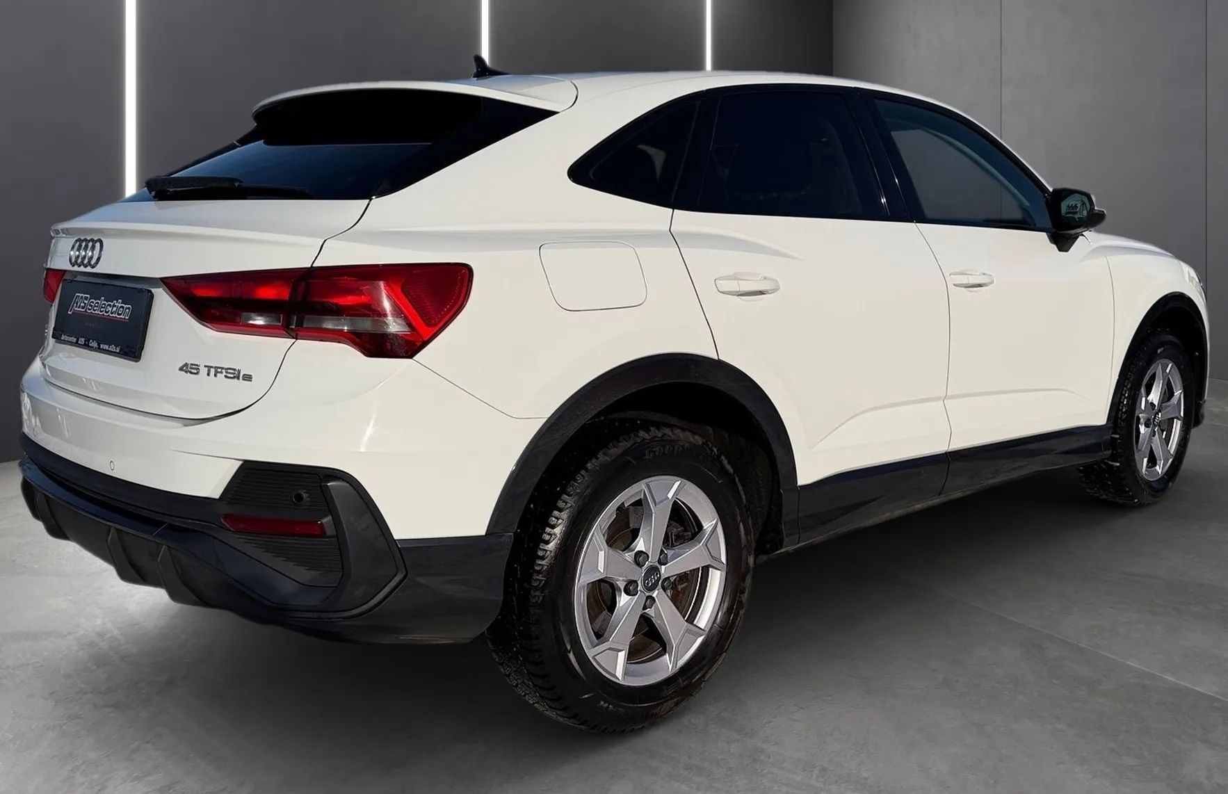 Zunanja slika - Audi Q3 - Sportback 45 TFSI e S tronic 180 245 S Line-LED-Virtual - 3
