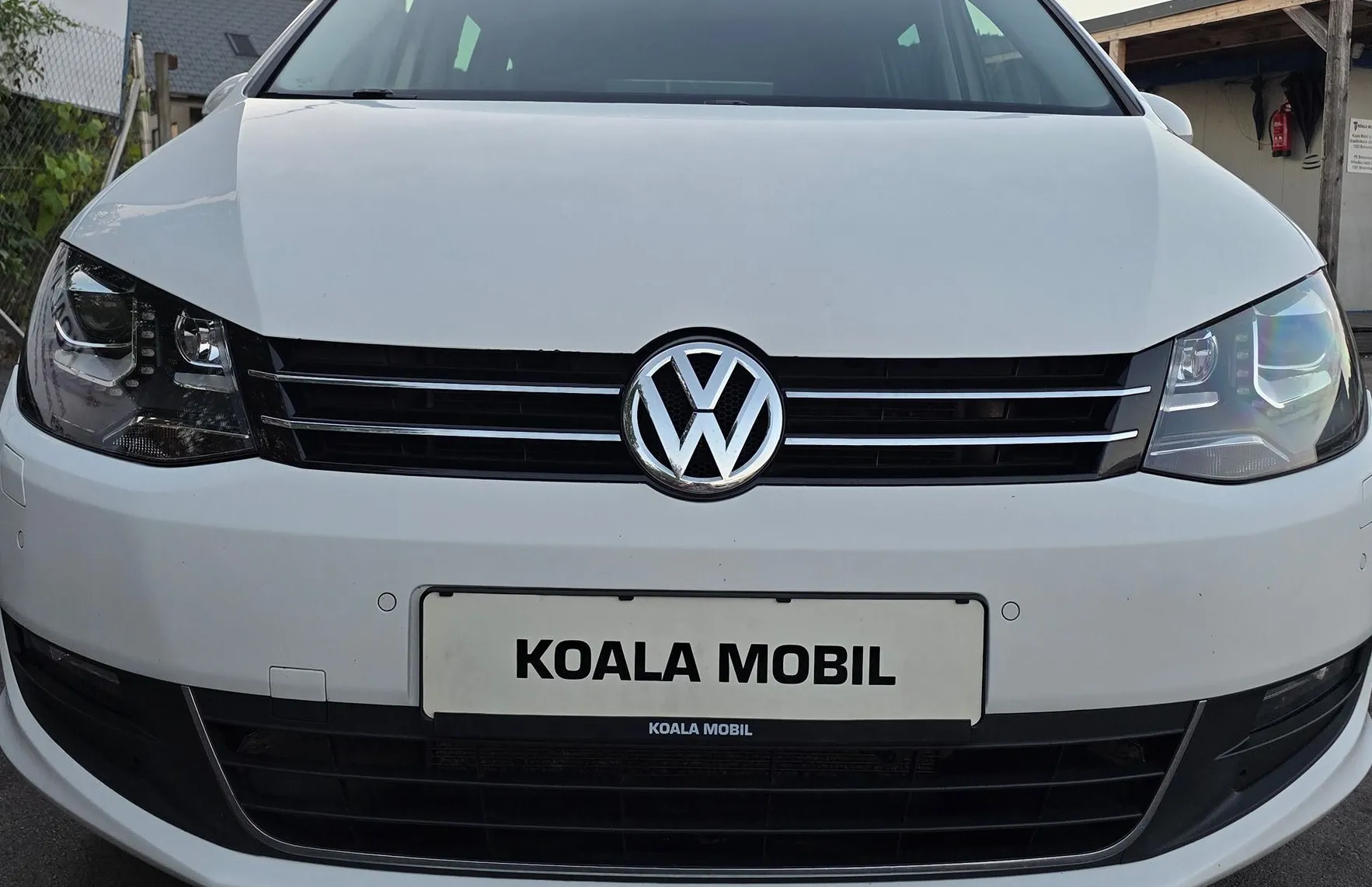 Zunanja slika - Volkswagen Sharan - 2.0 TDI BLUEMOTION XENON-7SEDEŽEV-SLOVENSKI - 2