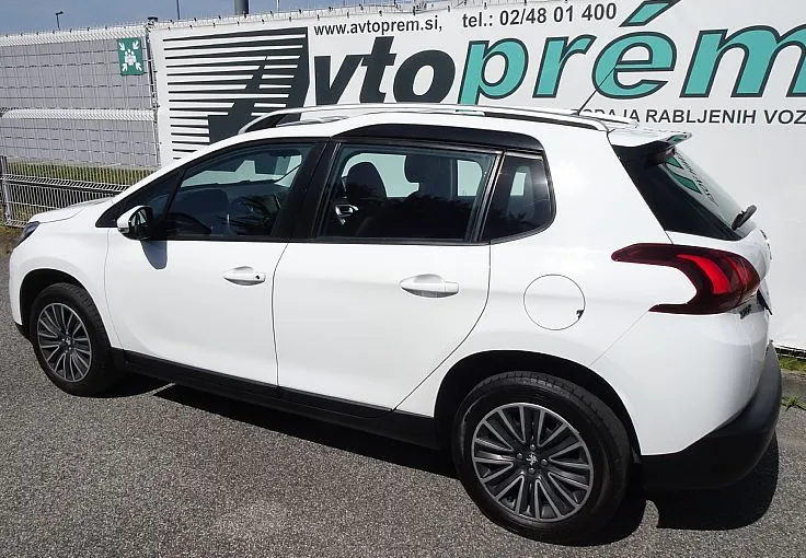 Zunanja slika - Peugeot 2008 - 1.2 - VELIKI SERVIS - 1. LASTNIK - FINANCIRANJE - 3
