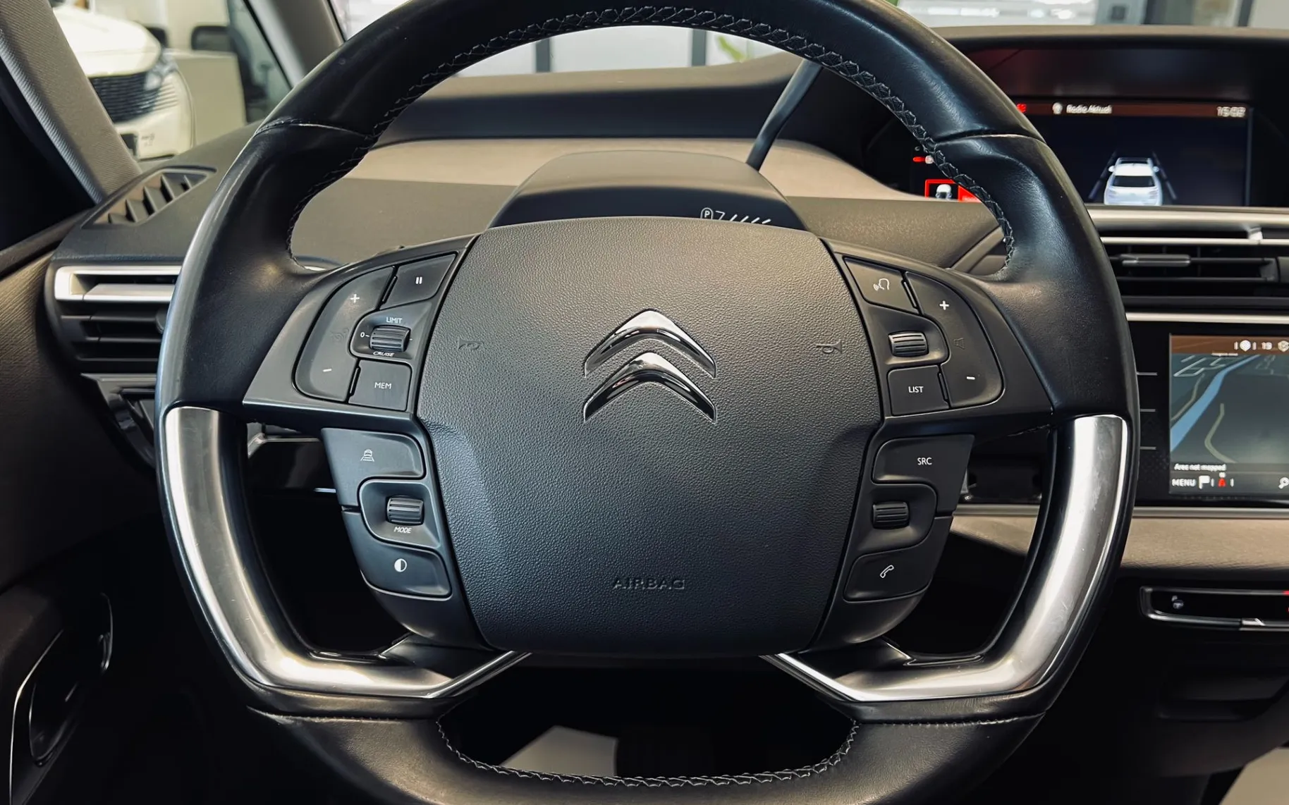 Zunanja slika - Citroën C4 - PURETECH 13 EAT8 SHINE PACK - 13