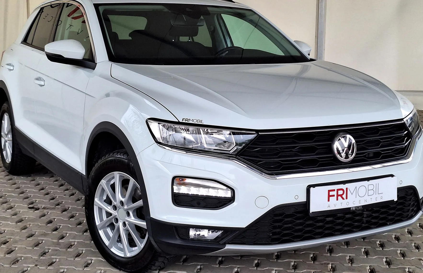 Zunanja slika - VW T-Roc - 1.6 TDI Comfortline•SLO•GRETJE SEDEŽEV•KAMERA•PDC• - 2