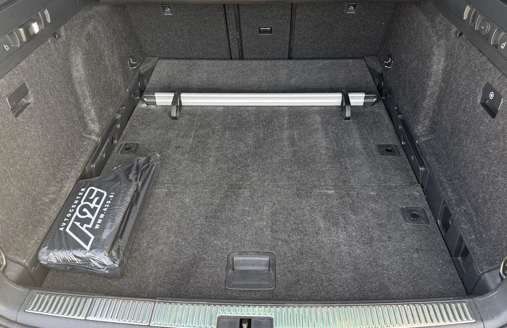 Zunanja slika - Škoda Superb - 2.0 TDI Style Combi DSG ... - 12