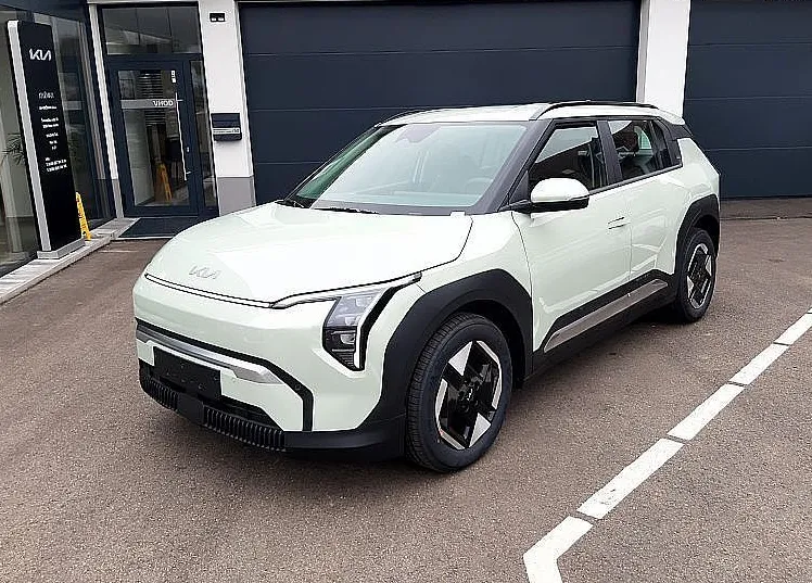 Zunanja slika - KIA EV3 - 58.3 kWh baterija. 150 kW  204 KM  Star - 1