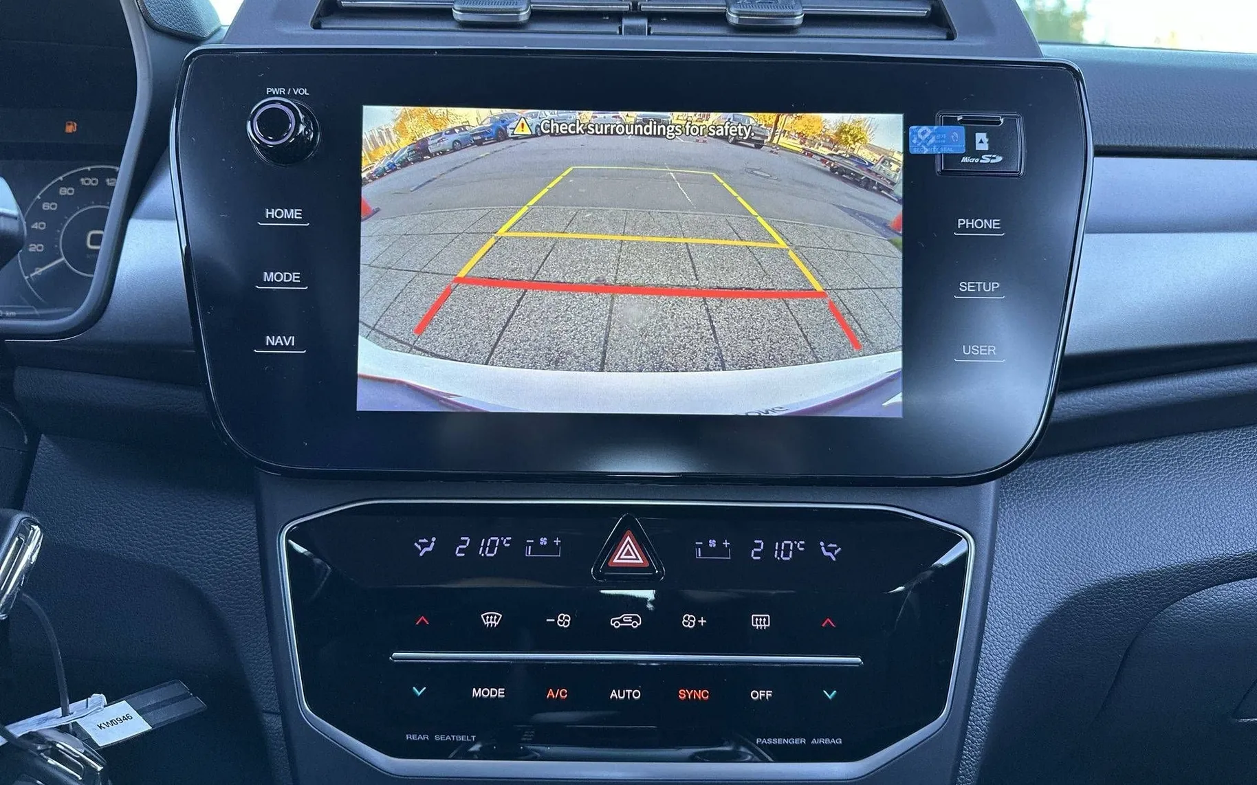 Notranja slika - KG Mobility Tivoli - 1.5 GDI-T Fresh A T - 17