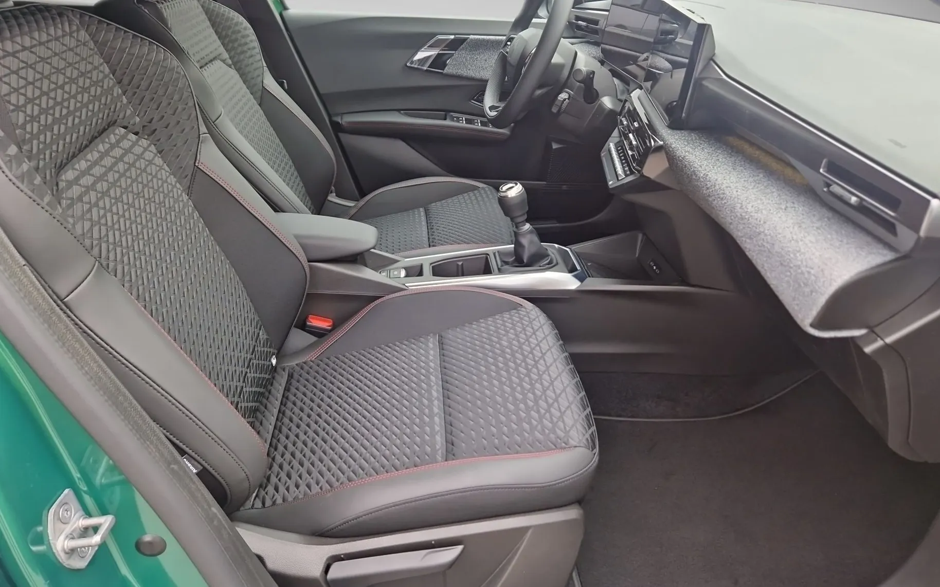 Zunanja slika - Renault Clio - TCe 115 Techno - 17