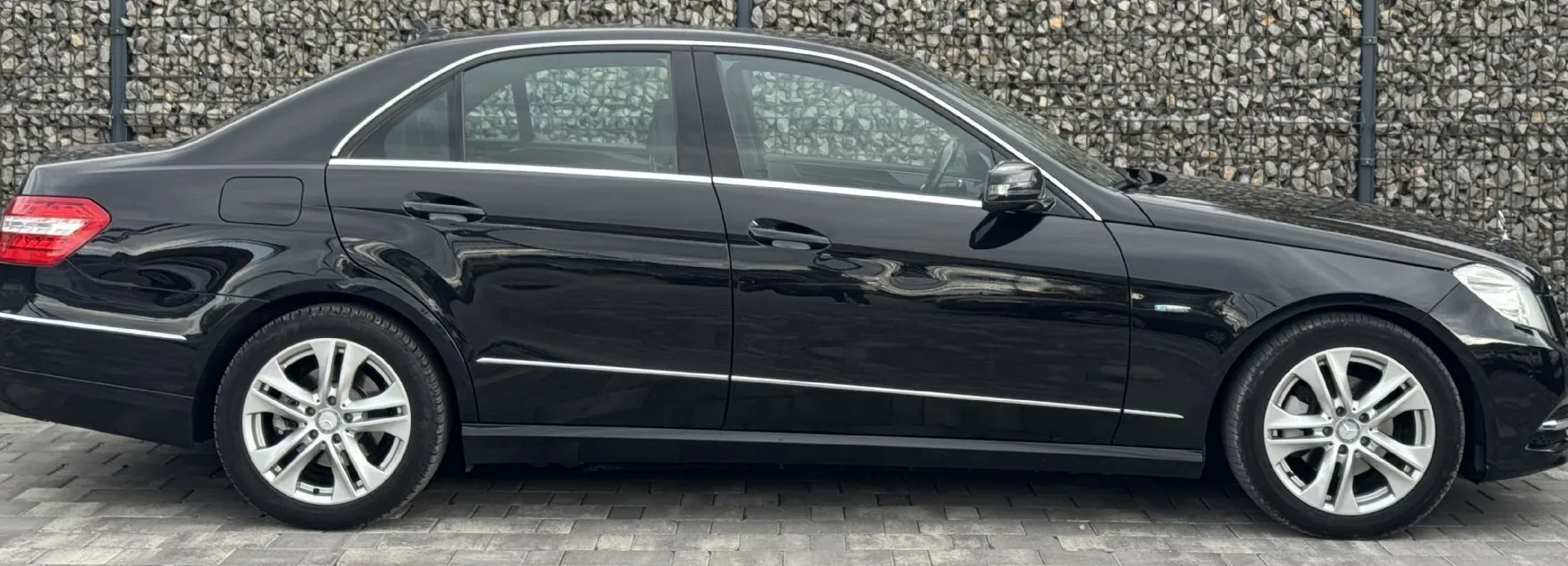 Zunanja slika - Mercedes-Benz E-Razred - E 220 CDI AVANTGARDE AVT GR SED NAVI PDC ACC - 8