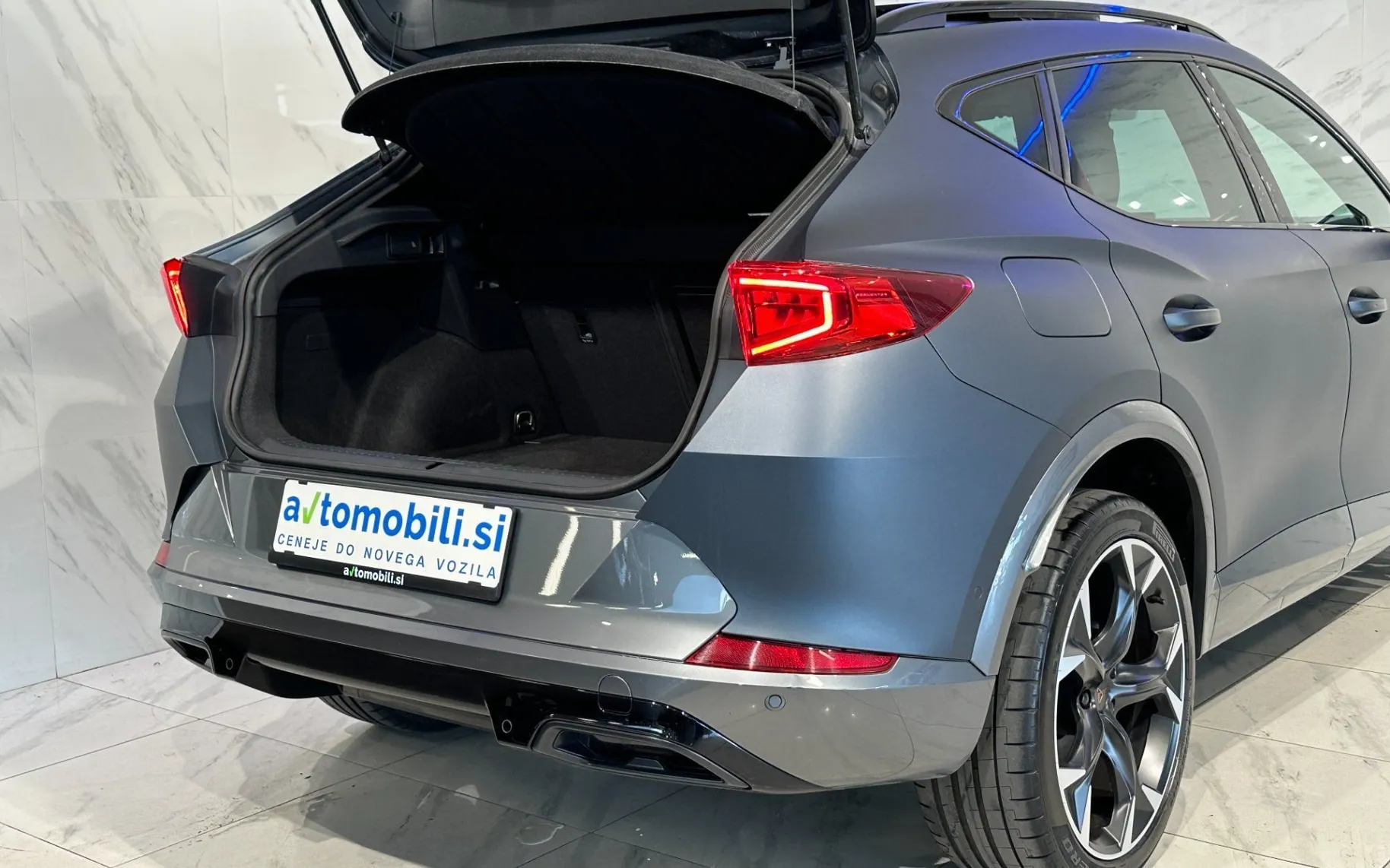 Notranja slika - Cupra Formentor - 2.0 TSI DSG 4Drive|Led|Pano|Kamera|PDC|Gretje|SLO - 7