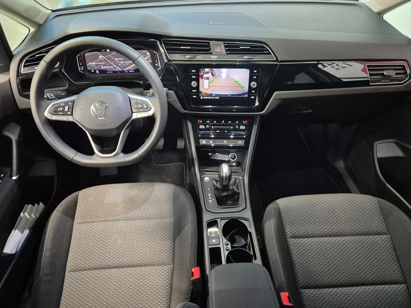 Zunanja slika - Volkswagen Touran - R-Line Edition 1.5 TSI DSG - 8