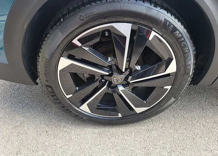 Zunanja slika - Peugeot 408 - ALLURE 1.2 PureTech 130 EAT8 + 4X KAMERA - 9