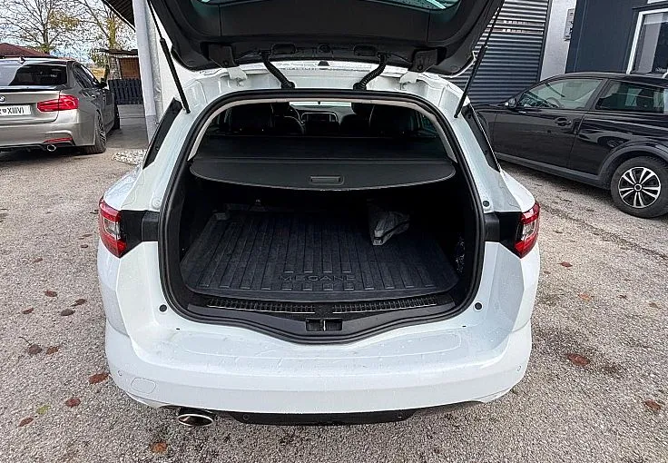Zunanja slika - Renault Mégane - Megane Energy dCi 110 BOSE - 12