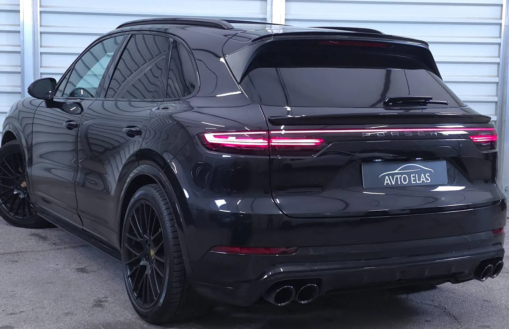 Zunanja slika - Porsche Cayenne - 3.0 - VELIK SERVIS - PANO - KAMERA - BOSE - MEMO - 4
