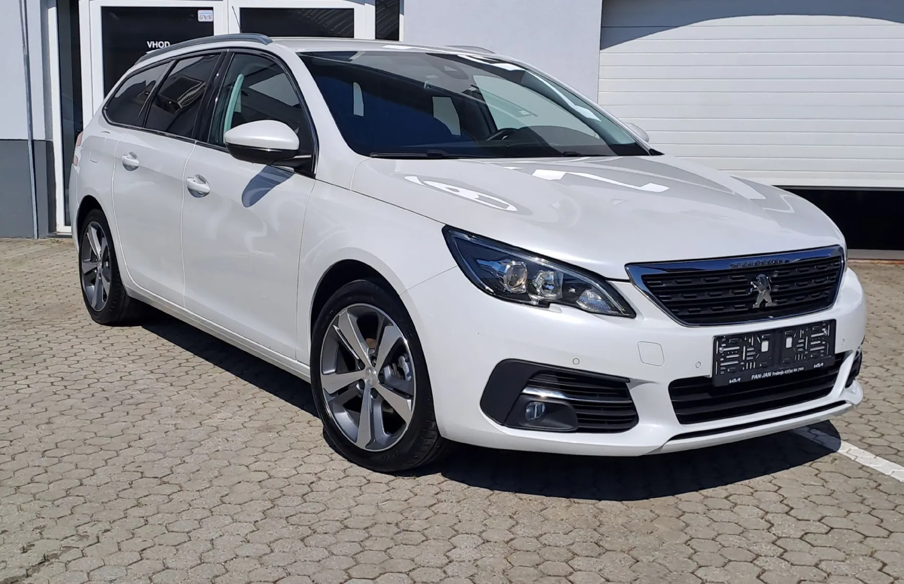 Zunanja slika - Peugeot 308 - SW 1.6 BlueHDi 120 S S Allure - 2