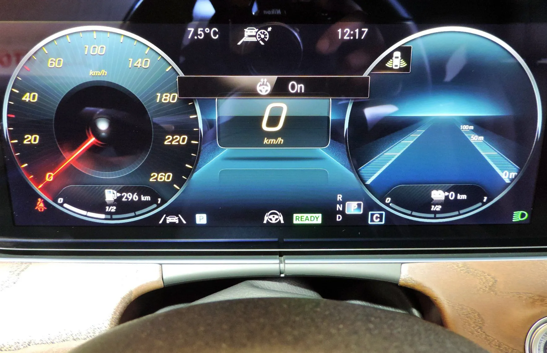 Zunanja slika - Mercedes-Benz E-Razred - E 300 de 4MATIC T  Avt. ACC-360-MRTVI KO - 17