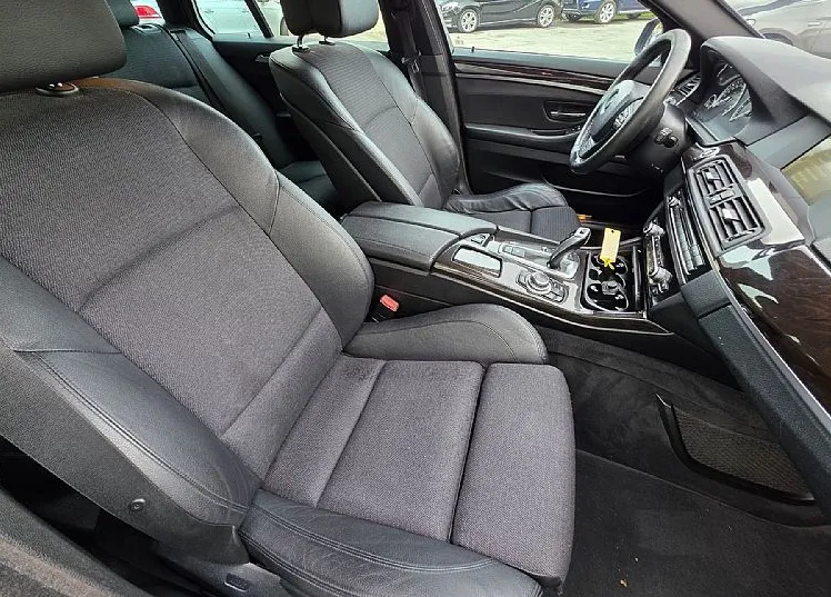Zunanja slika - BMW Serija 5 - Touring: 525D AVTOMATIK LED-NAVI-GRETJE SEDEŽEV-ALU - 12
