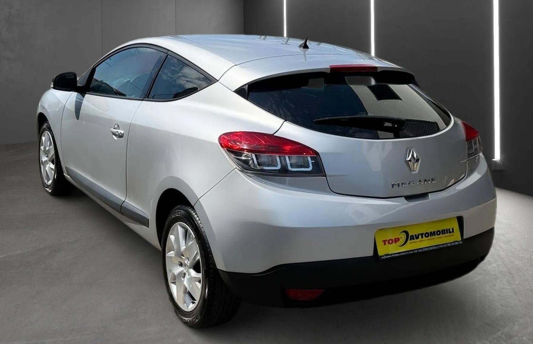 Zunanja slika - Renault Mégane - Megane 1.6 16V SLOVENSKO VOZILO REDNO SERVISIRANO TOP... - 5