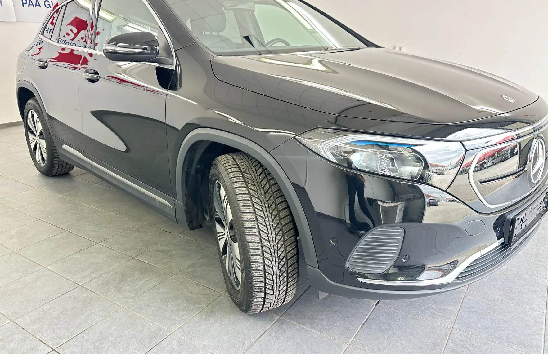 Zunanja slika - Mercedes-Benz EQA - 250 Business.KAMERA.NAVI.USNJE.LED.SAMO 57.590 KM - 2