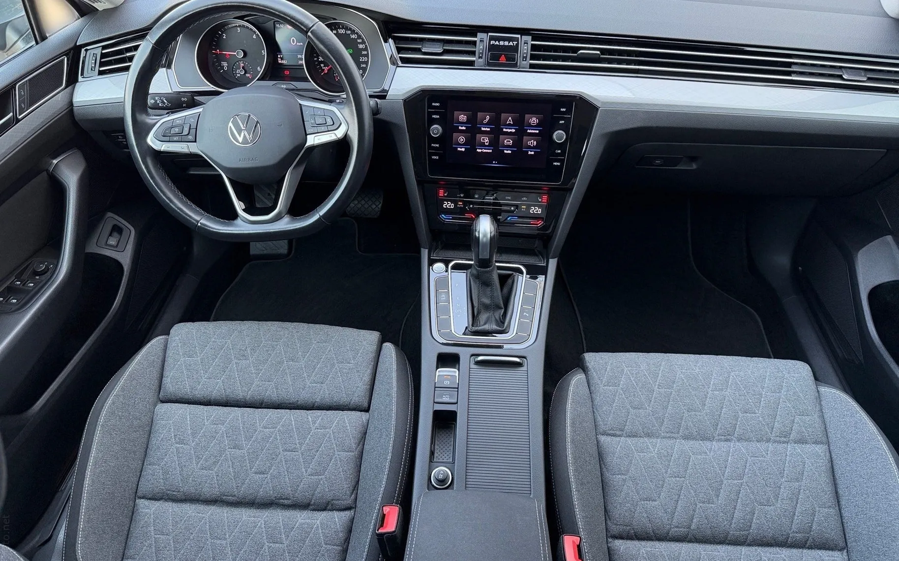 Notranja slika - Volkswagen Passat Variant - 2.0 TDI BMT SCR Business DSG-LED-ACC-PDC-Vz.kamera - 10