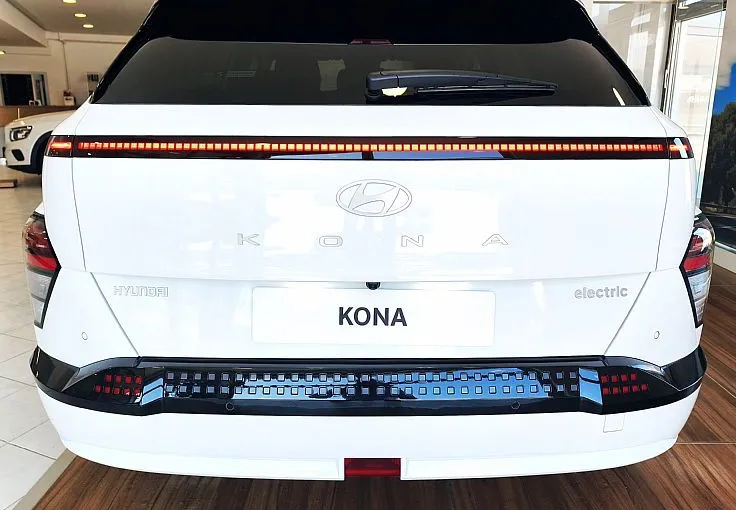 Zunanja slika - Hyundai Kona - BEV 48KWH PREMIUM-KAMERA-DAB-LED-TOPL.Č-AMBI-VIDEO - 5
