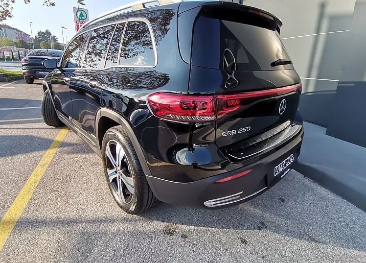 Zunanja slika - Mercedes-Benz EQB-Razred - EQB 250 Electric Art - 5