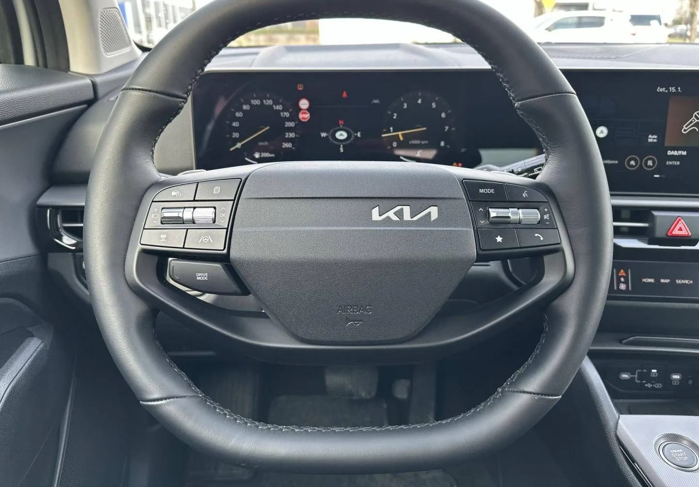 Notranja slika - KIA Sportage - 1.6 T-GDI EX Fresh Plus ISG DCT - 13
