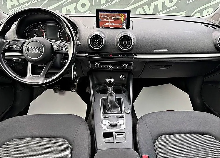 Zunanja slika - Audi A3 - 1.6 TDI 85 kW+5VRAT+ALU19+TEMPOMAT+NAVI+BIXENON - 9