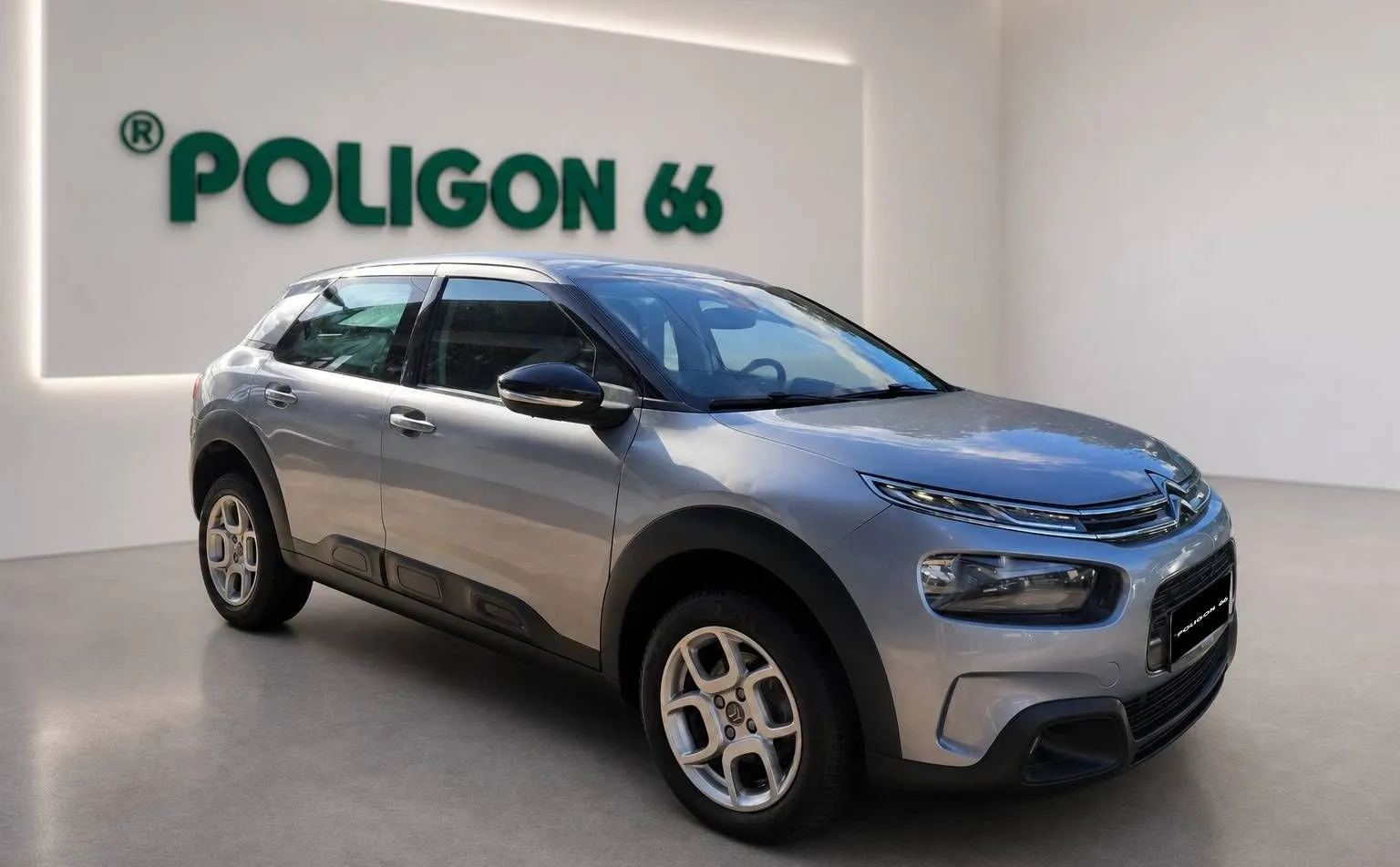 Zunanja slika - Citroën C4 Cactus - 1.2 PureTech 130-M 2019-1 LASTNIK-GARANCIJA - 3