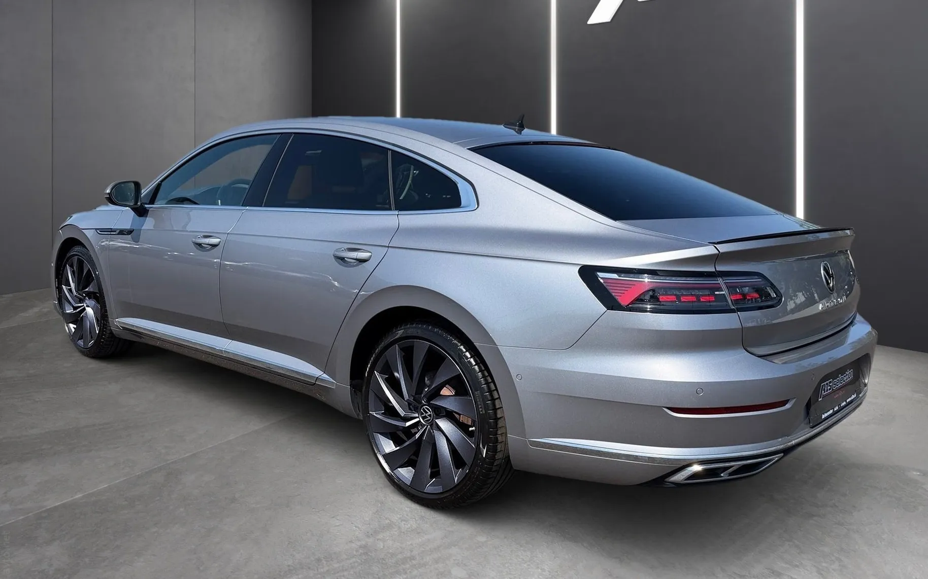 Zunanja slika - Volkswagen Arteon - 2.0 TDI BMT R-Line DSG-DCC-20 COL-Mrtvi kot-Harman - 4