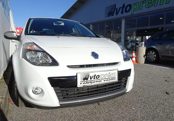 Zunanja slika - Renault Clio - Night Day 1.2 16V. 1. lastnik NA OBROKE...LEANPAY - 2