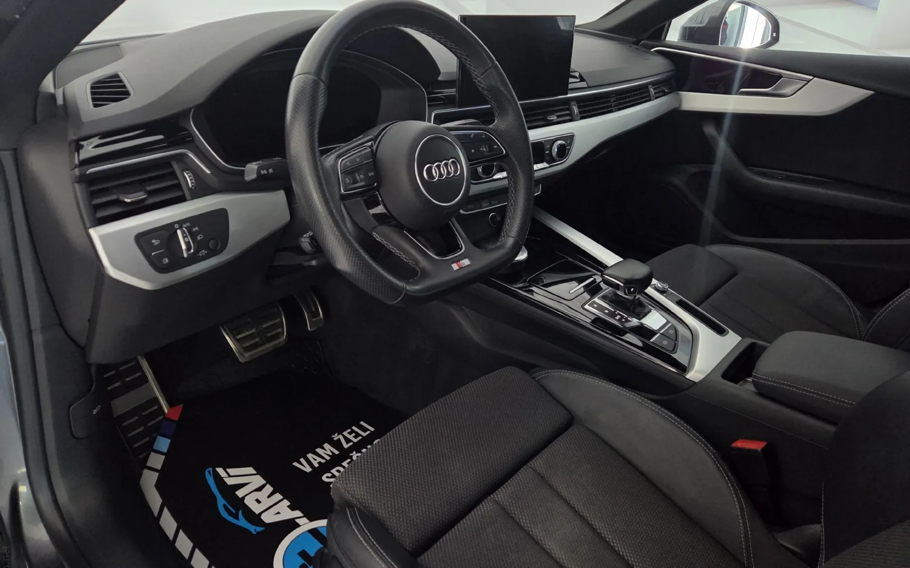 Notranja slika - Audi A5 - Sportback 40 TDI S line S tronic - 10