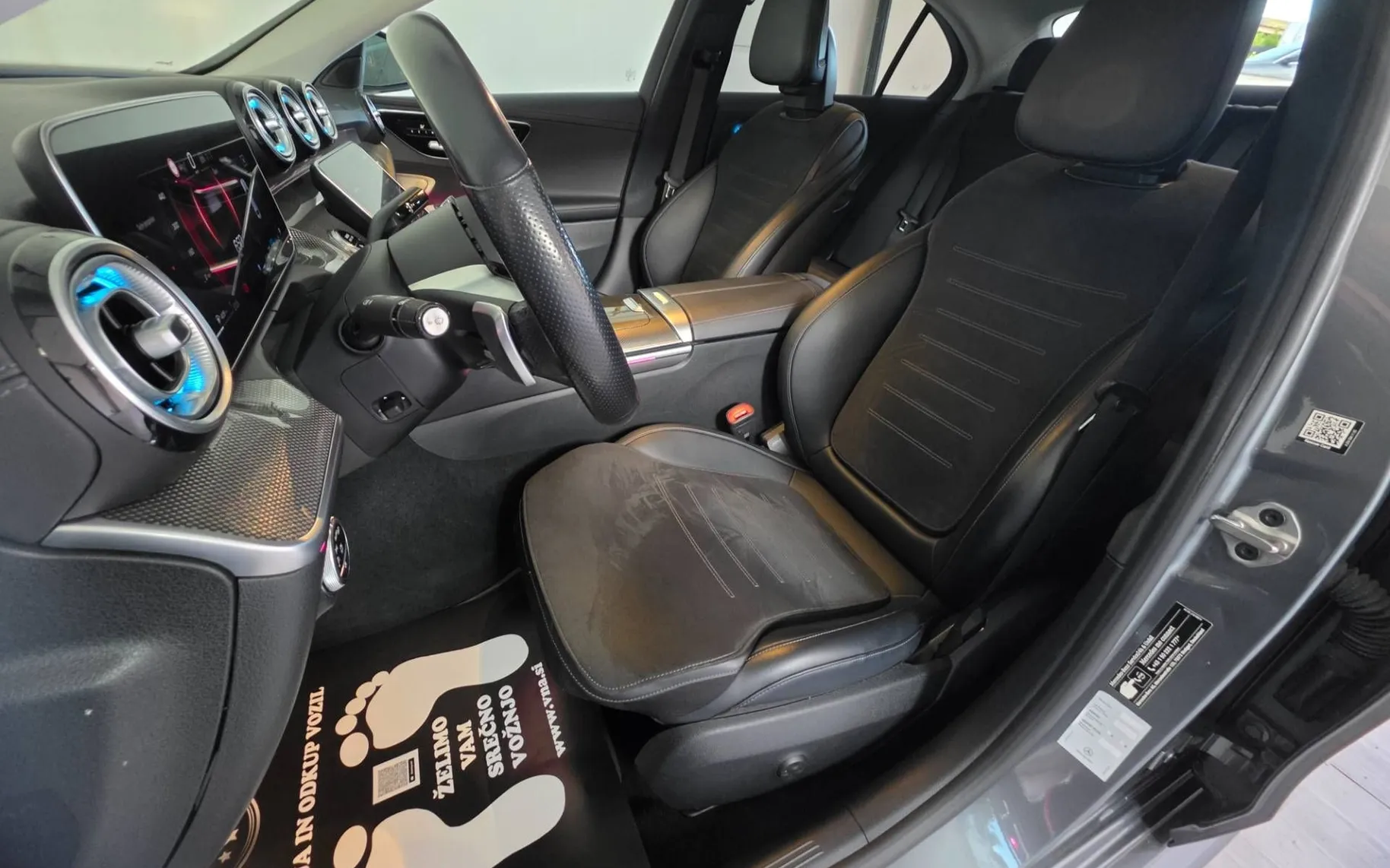Notranja slika - Mercedes-Benz C-Razred - C 220 d AMG |VIRTUAL|RADAR|BLIS|LANE|360KAM|KLJUKA - 8
