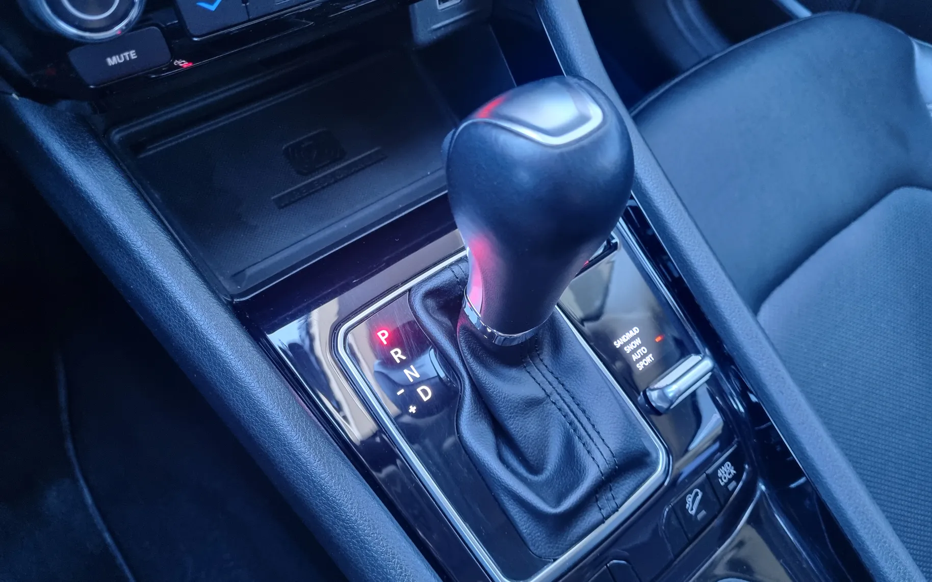 Zunanja slika - Jeep Compass - 1.3 PHEV 240 4xe S - Avtomatik + VLEČNA KLJUKA - 14