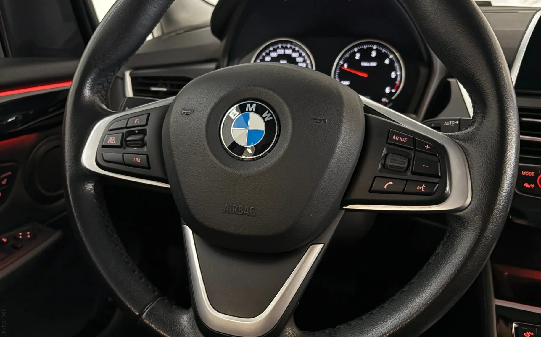 Notranja slika - BMW serija 2 Active Tourer: - 218d - Slovensko poreklo - Kamera - Tempomat - P.. - 10