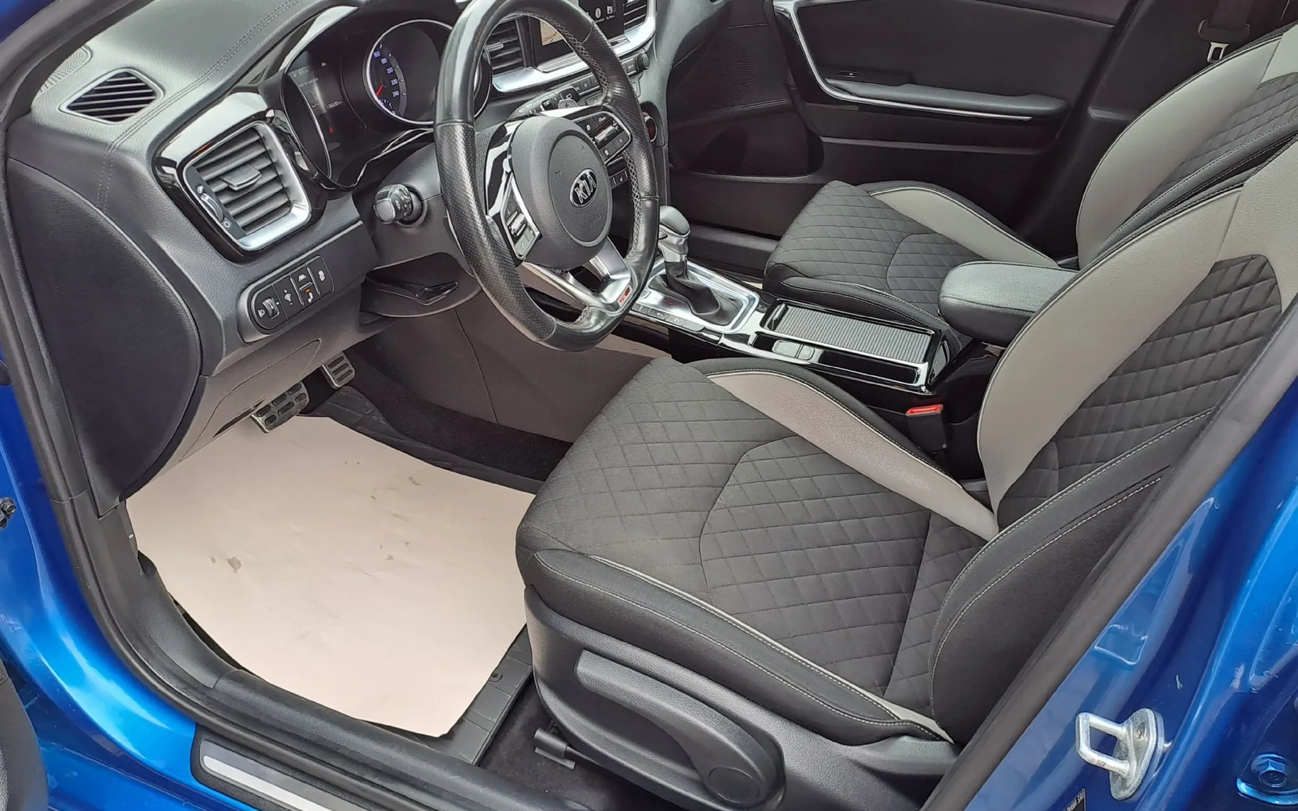 Zunanja slika - KIA Ceed - 1.4 T-GDi GT-Line ISG 7 DCT 103 kW - 5