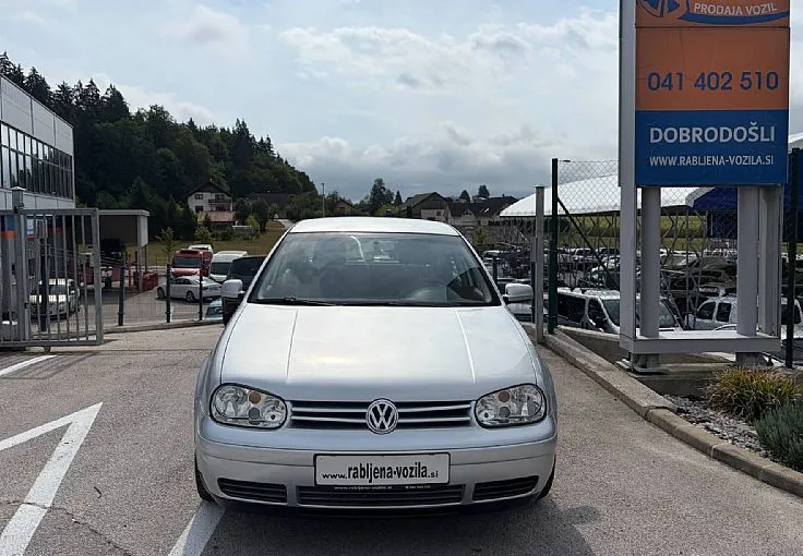 Zunanja slika - Volkswagen Golf - Basis 1.6 ZELO LEPO OHRANJEN - 2