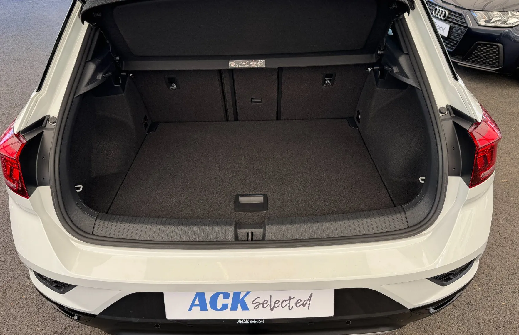 Zunanja slika - Volkswagen T-Roc - 4motion 2.0 TDI Sport DSG - 12