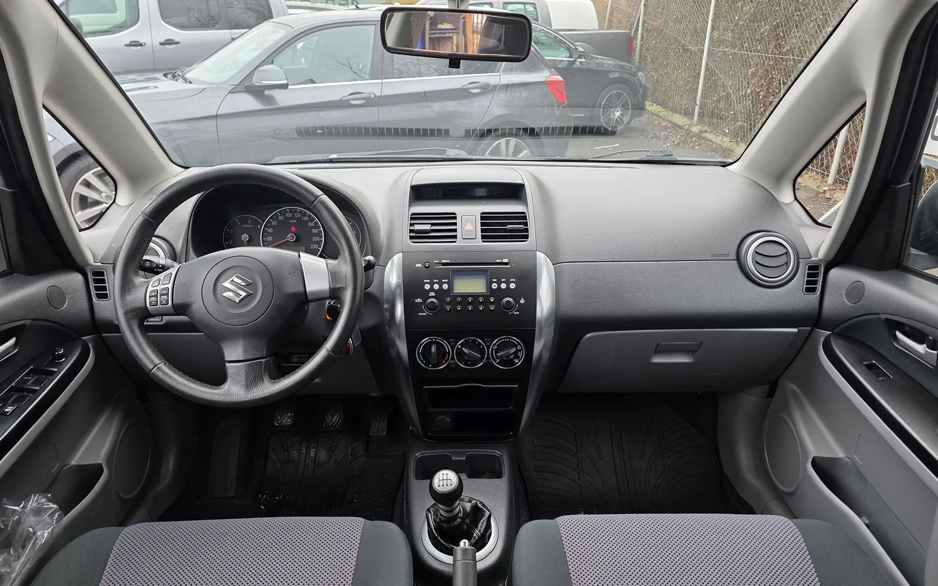 Zunanja slika - Suzuki SX4 - 1.9 TD COMFORT+ 4X4 ABS.KLIMA.CD  LEPO OHRANJEN - 8
