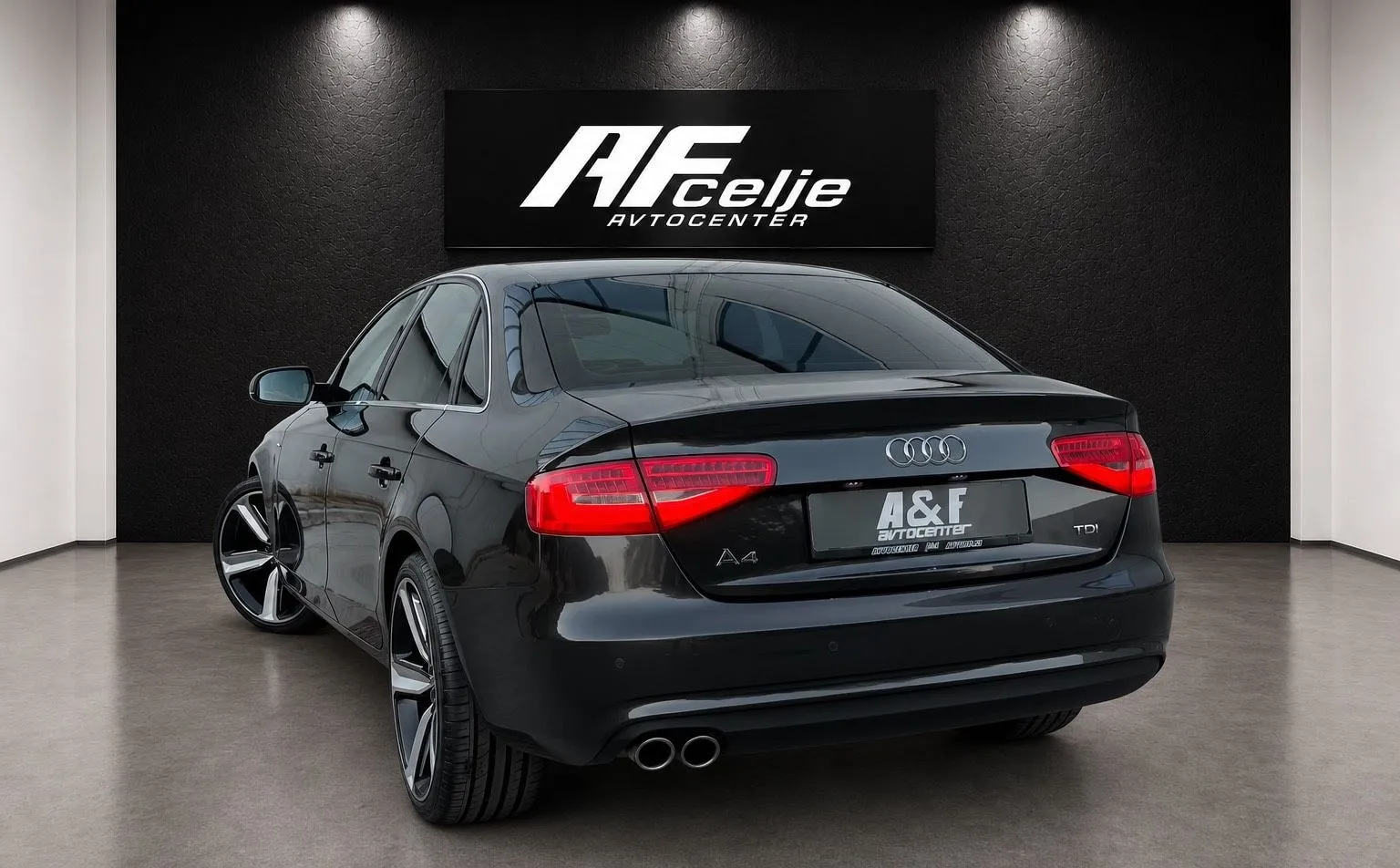 Notranja slika - Audi A4 - 2.0 TDI... - 13