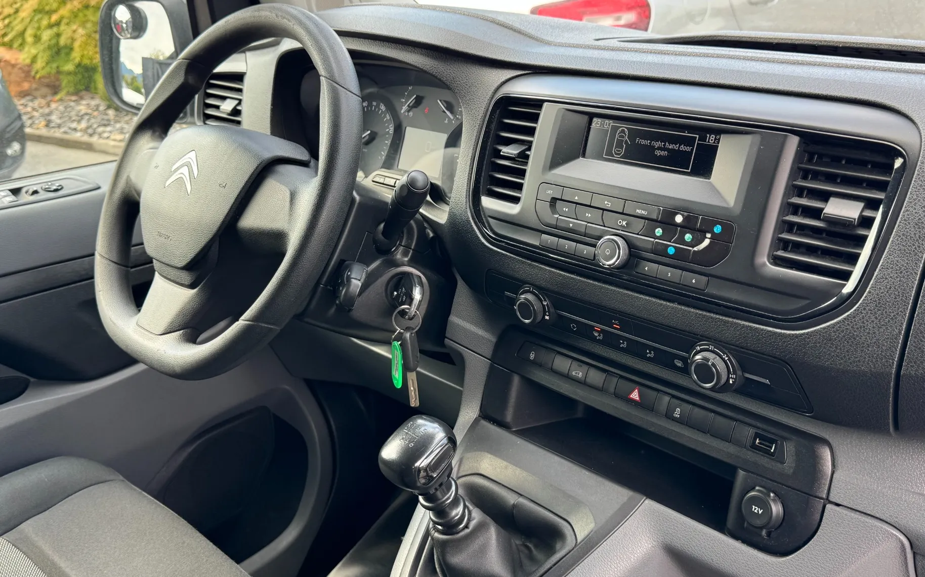 Zunanja slika - Citroën Jumpy - 2.0 HDI - 10